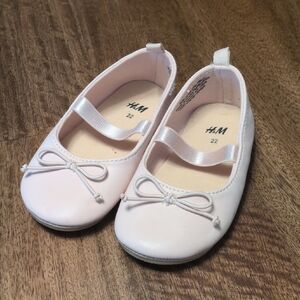 H&M Light Pink Kids Dress Shoes